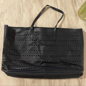 Bloomingdale’s Cute Navy Tote